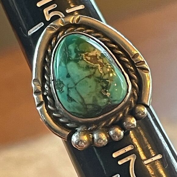 Vintage Navajo Turquoise Ring - Size 6.5 - Picture 4 of 7